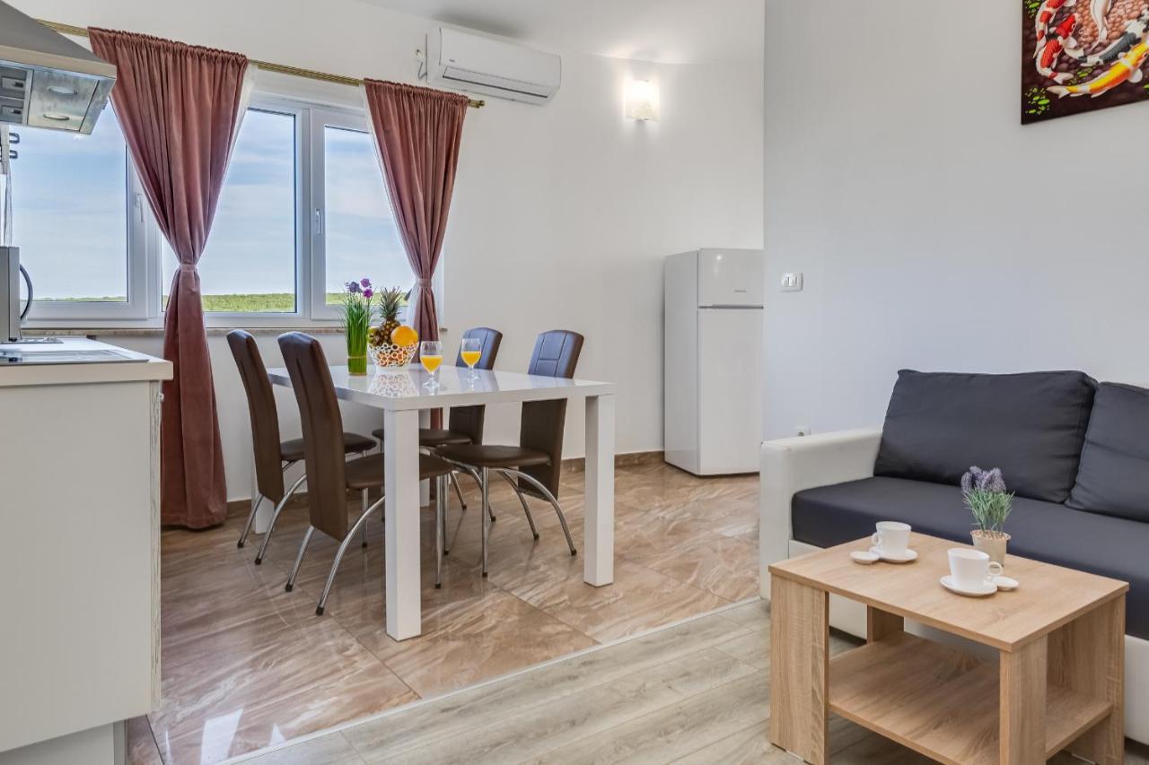 Apartment Miruna S Bazenom Donje Rastane Екстер'єр фото