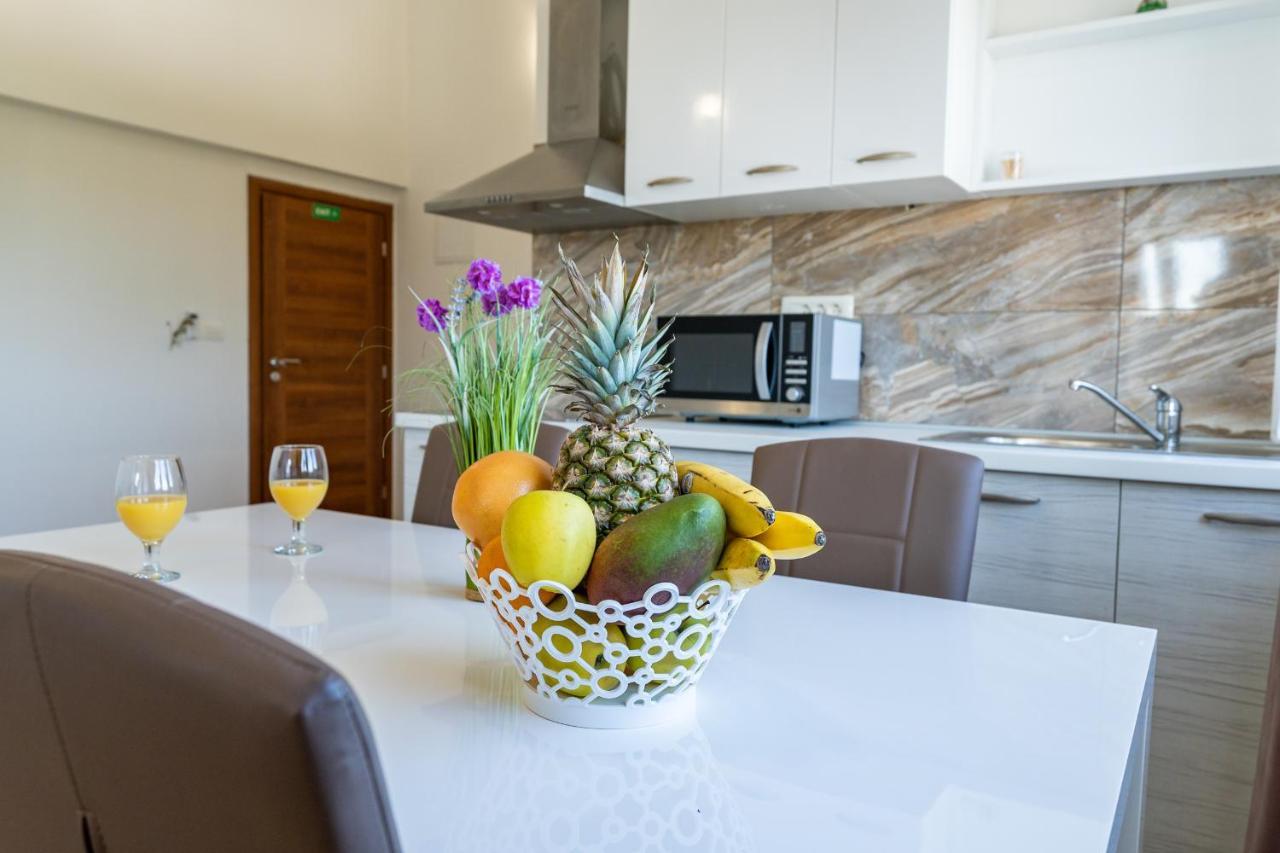 Apartment Miruna S Bazenom Donje Rastane Екстер'єр фото